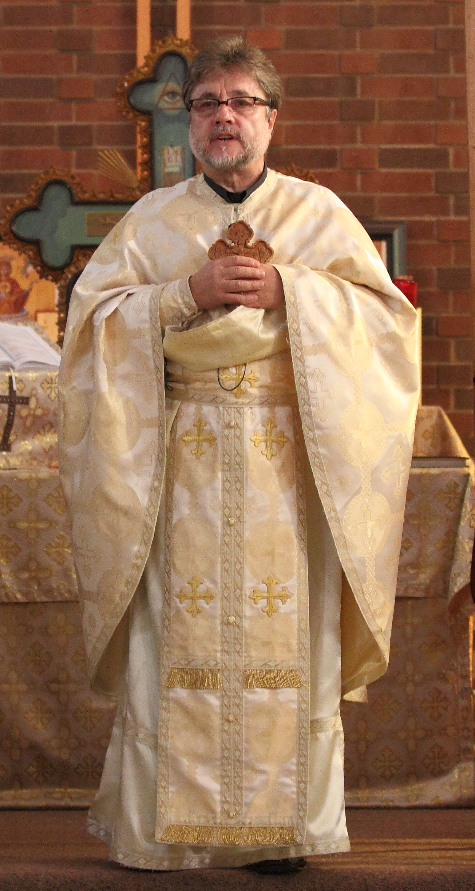 Parish Priest  Viorel Tencaliuc 